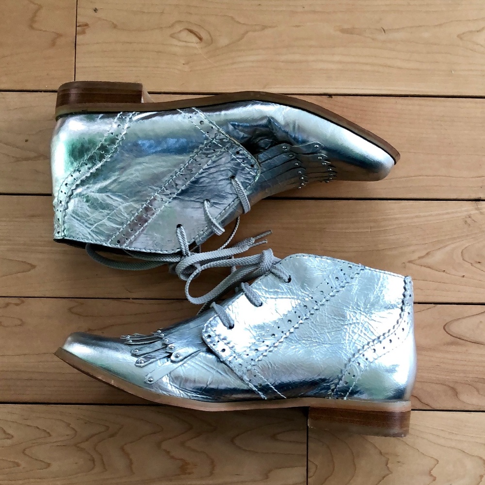 SHELLYS LONDON Silver Ankle Booties, size 7